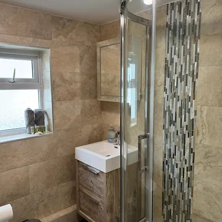 2 Bedroom Luxury Апартаменты *