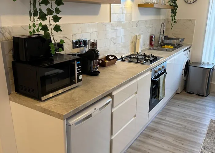 2 Bedroom Luxury Apartment Bristol