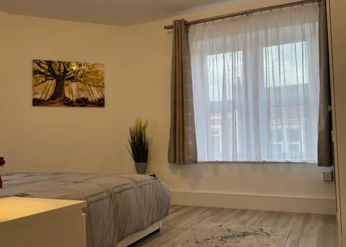 2 Bedroom Luxury Bristol