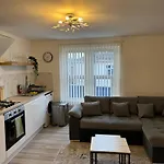 2 Bedroom Luxury Бристоль