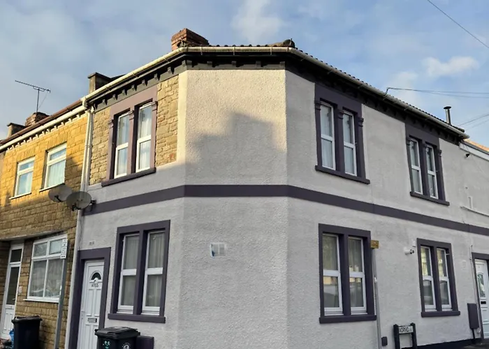 2 Bedroom Luxury Bristol