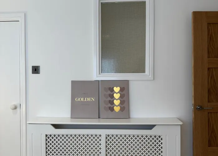 2 Bedroom Luxury Bristol